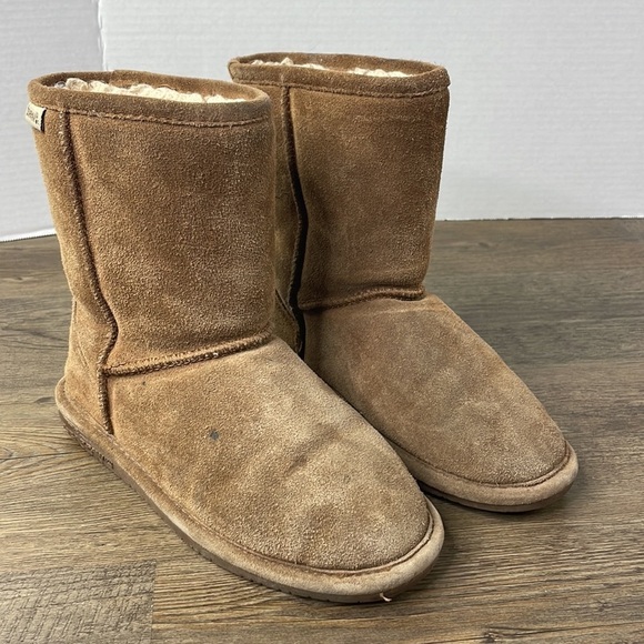 BearPaw Girls Emma Short Sheepskin Suede Sherpa Lined Boots, size Big Girls 3 - Picture 4 of 10